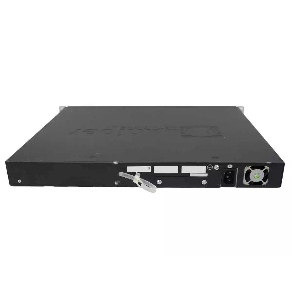 Juniper SSG320M, ScreenOS, base memory (1 GB), HW security, AC Power Supply