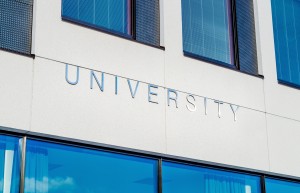 Uso de equipamiento reacondicionado en las universidades españolas